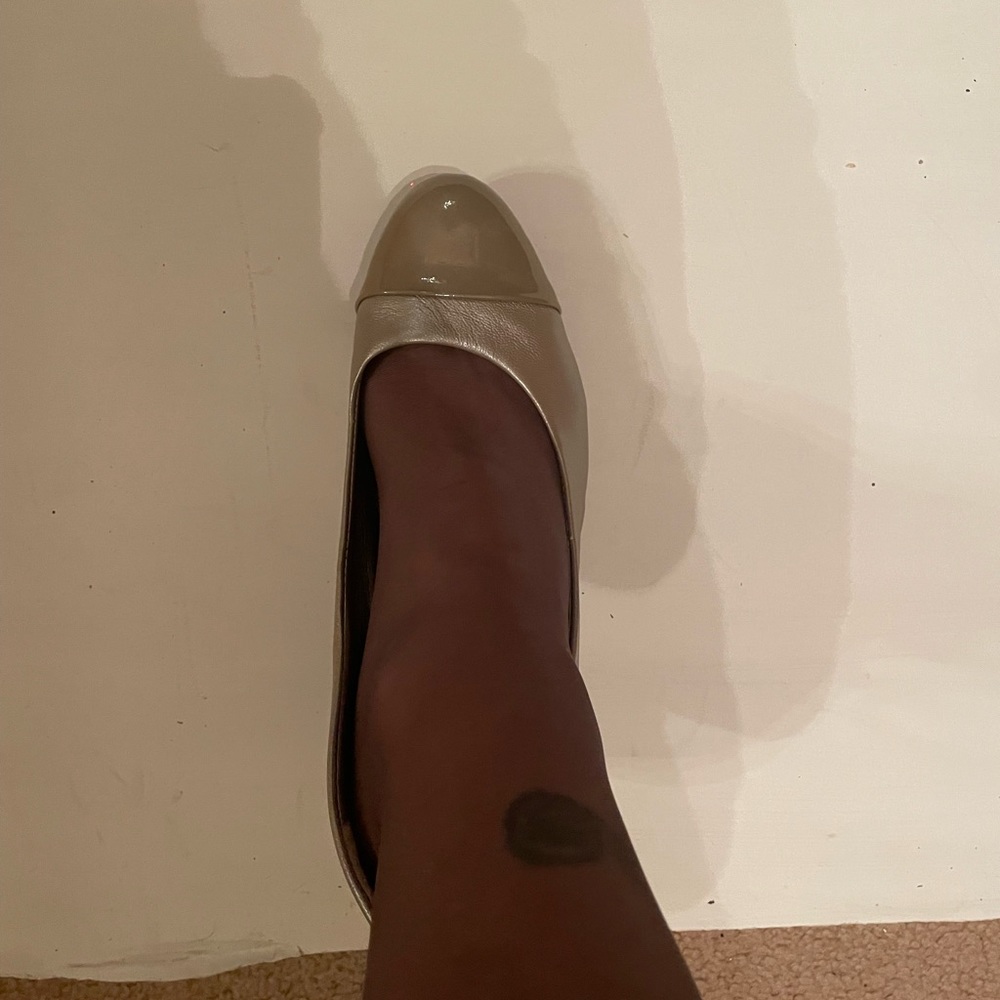 Easy Spirit 9 Wide Taupe Anti-Gravity 3” Heels - Picture 10 of 12